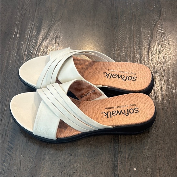 SoftWalk 5 Women's Tillman Bone White Slide Sandals - Picture 7 of 11